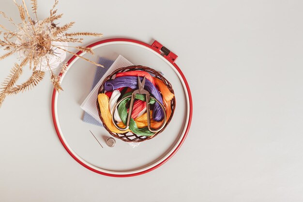 Zestaw potraw w miseczkach